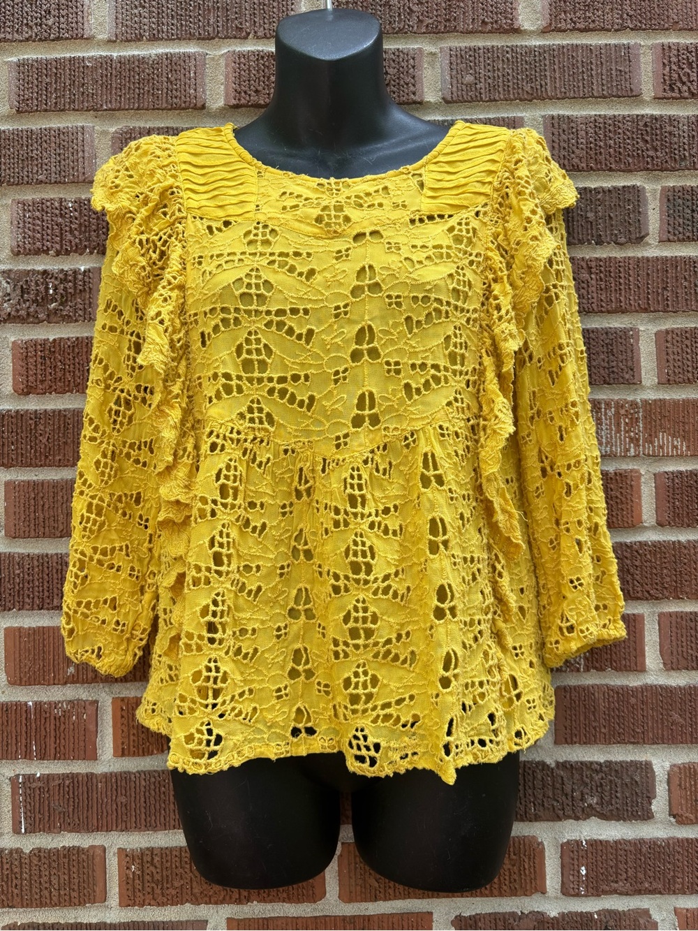 Anthropologie Maeve Clementine Ruffled Eyelet Women’s 2 Blouse Yellow Flowy Boho